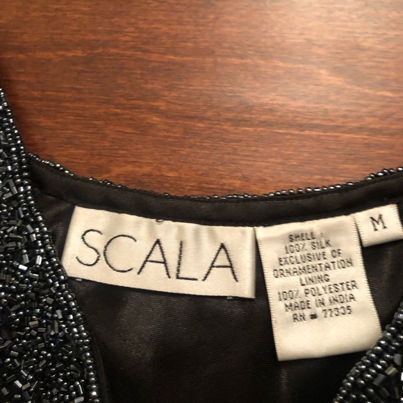 Beautiful SCALA sequined top - Picture 2 of 3